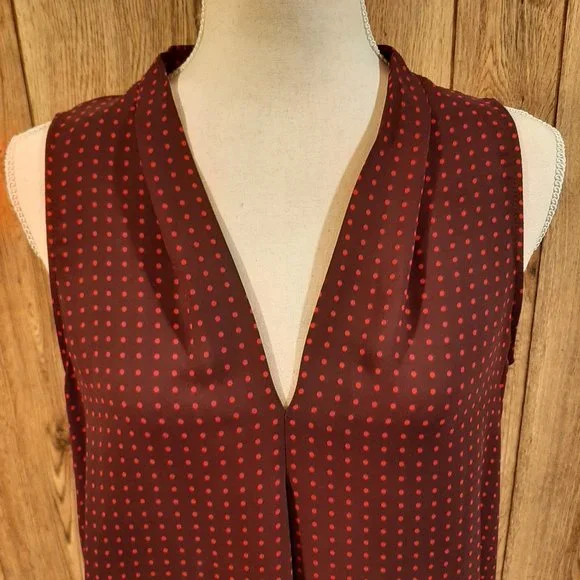 New York & Company Lightweight Tank Top Blouse - Picture 2 of 9